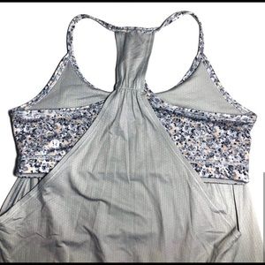 Lululemon No Limits Tank w/ Built in Bra sz 8